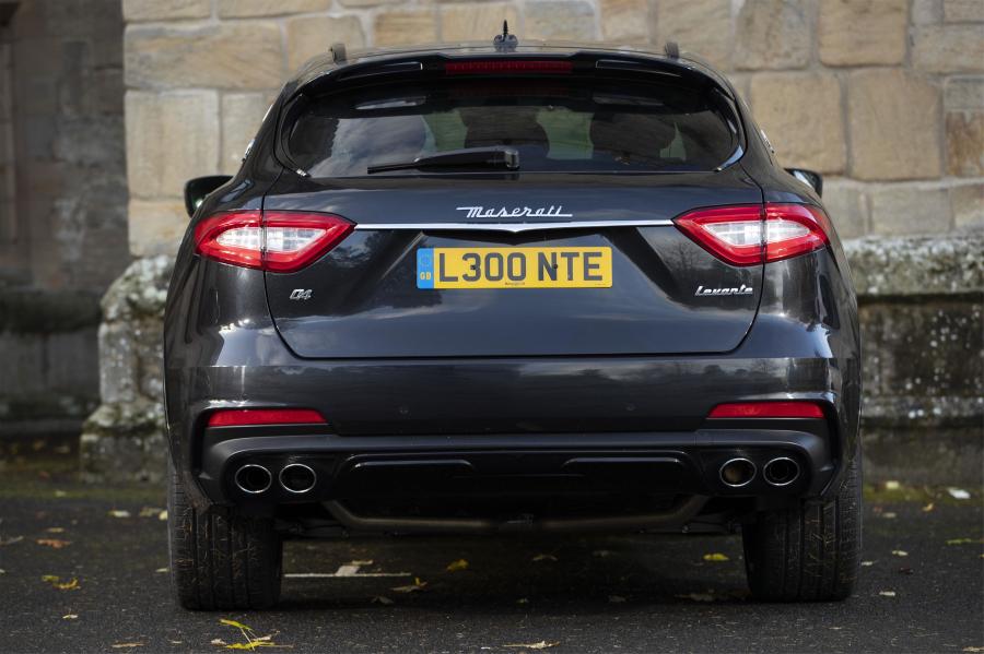  Maserati Levante GranSport 2018 года  (UK) (фото 2 из 6)